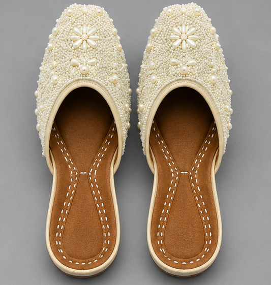 House of Ilahi Hand-Embroidered Designer Jutti