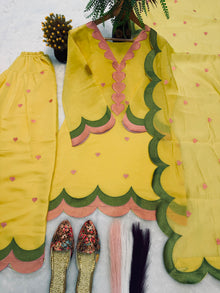 HOUSE OF ILAHI | THE FARSHI CHANDERI EDIT