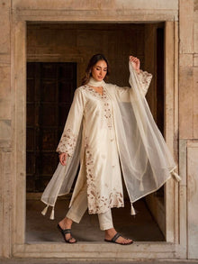 HOUSE OF ILAHI | THE ROMAN GLASS KAFTAN EDIT