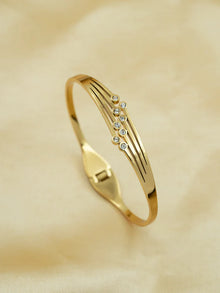 Radiant Flow Golden Bracelet