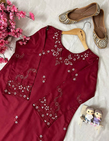 Designer Rayon Cotton Kurti Palazzo Set With Thread Embroidery (Free Size)