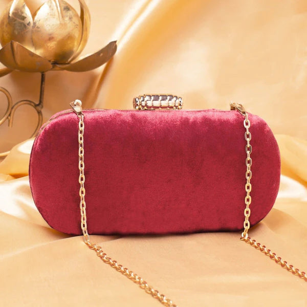 Capsule Clutches