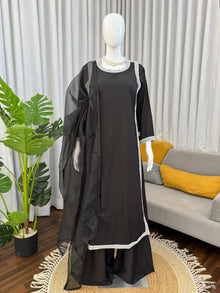 Designer Natural Crepe Palazzo Set With Beads Work & Organza Dupatta