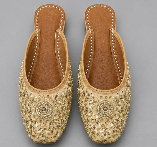 House of Ilahi Hand-Embroidered Designer Jutti
